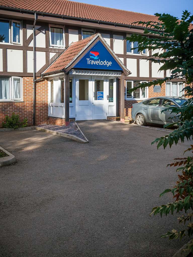 Travelodge Bedford Goldington Road Экстерьер фото