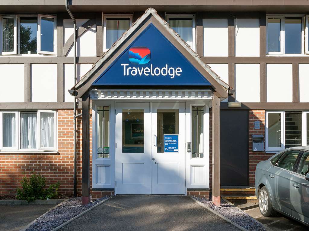 Travelodge Bedford Goldington Road Экстерьер фото